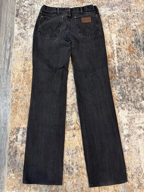 Wrangler Women’s Black Straight Leg Jeans